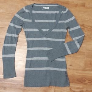 Small V-neck Aeropostale long sleeved shirt